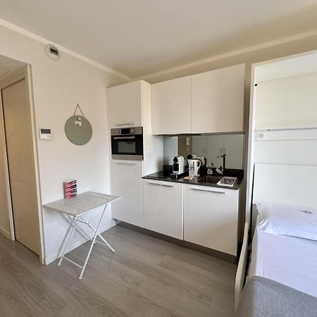 Aparthotel Riviera Nice Cote D'Azur - Old Town - Studio Ac - Sea View - 50M Promenade Des Anglais- La Maison Linda Exterior foto